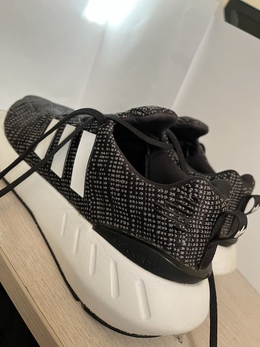 Papuci Adidas nou nouti