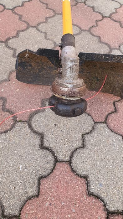 Cositoare fir 1.7 cai Ryobi RBC-40SB