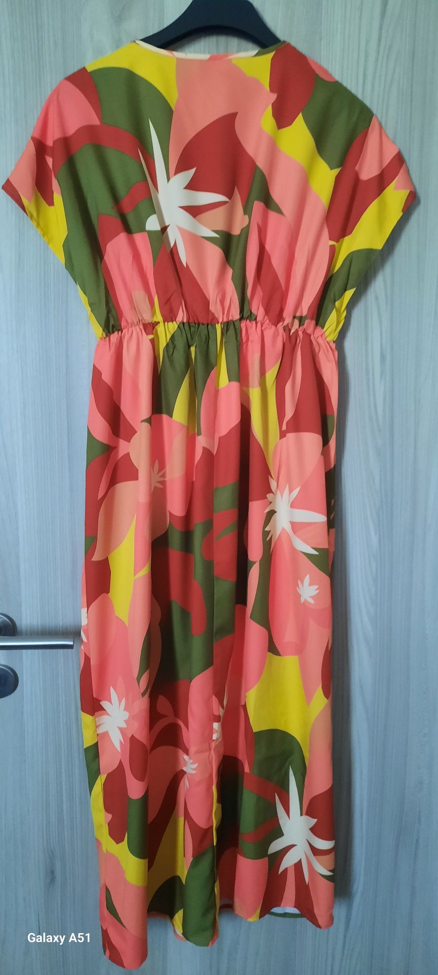 Vand rochie de vara , lunga  marimea L