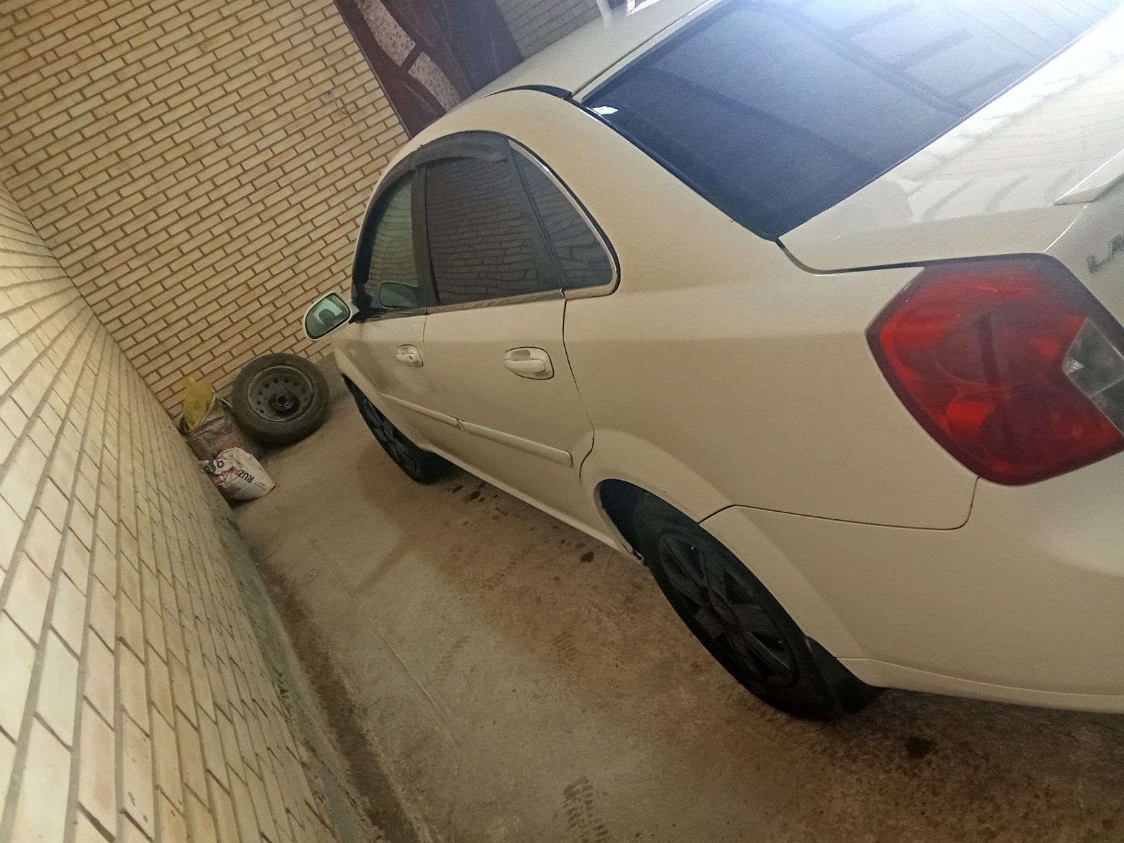 Lacetti 1.8 йили 2012