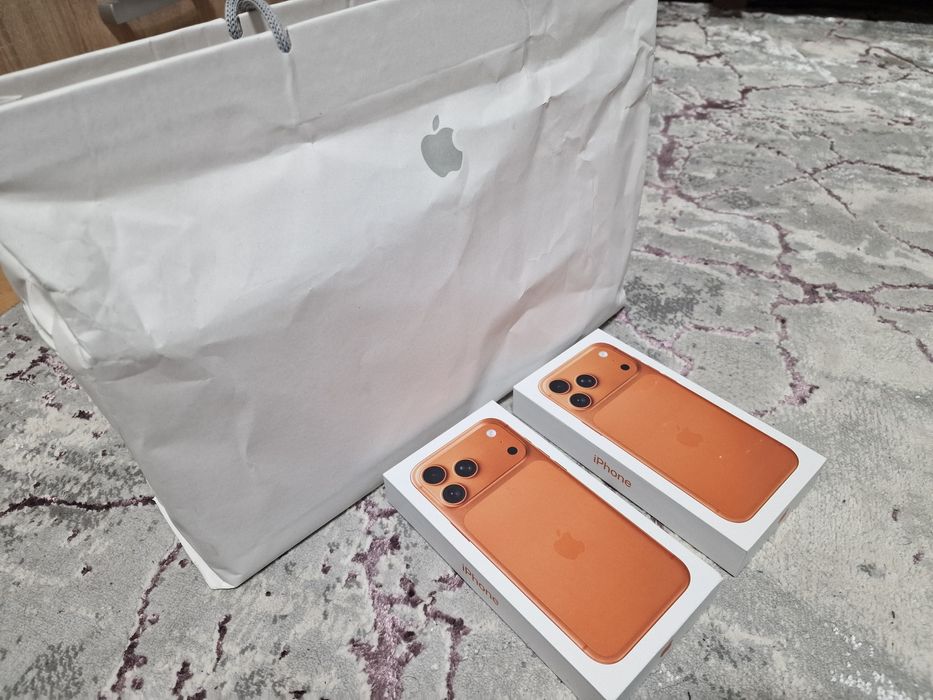 Vand IPHONE 17 Pro Max 256GB Pachet complet, Portocaliu !! SIGILAT