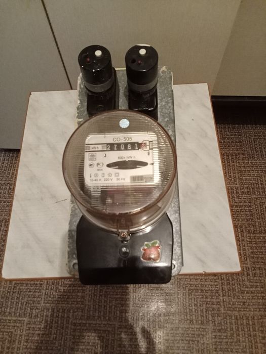 Продается электрический счетчик