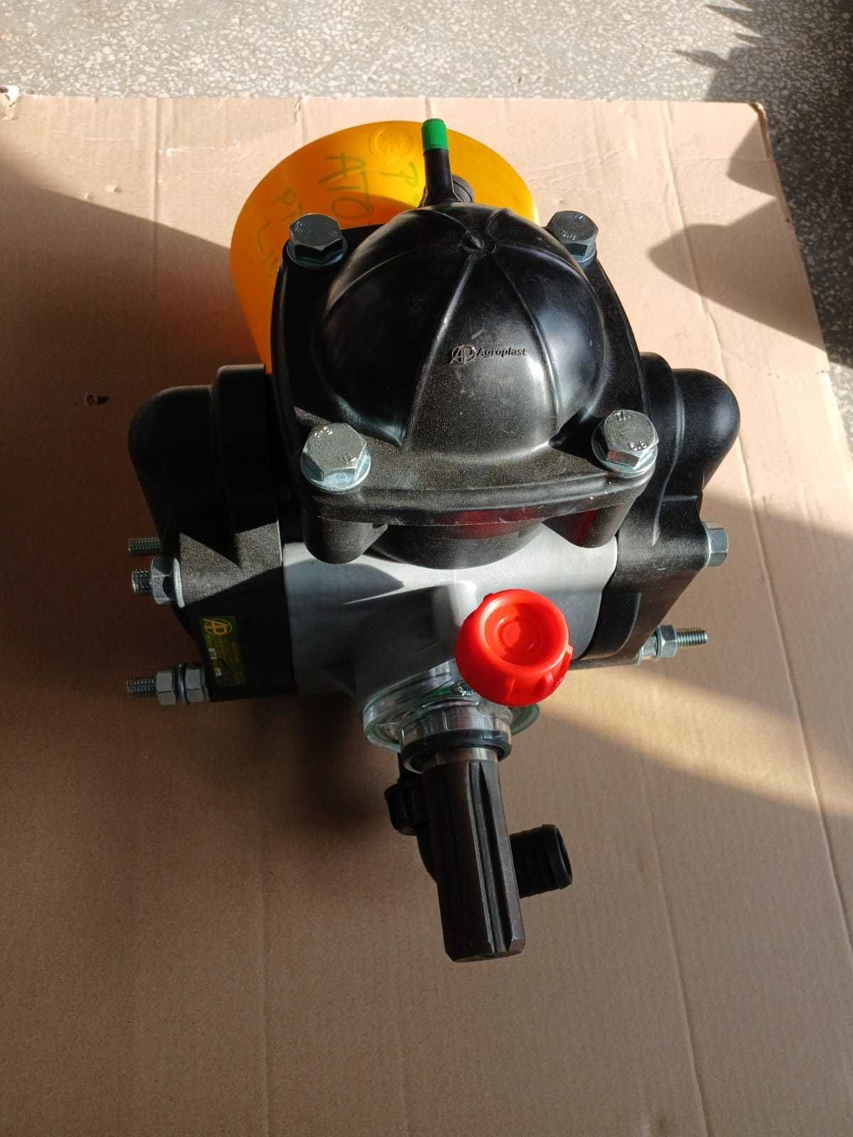 Pompa erbicidator pentru atomizor livada