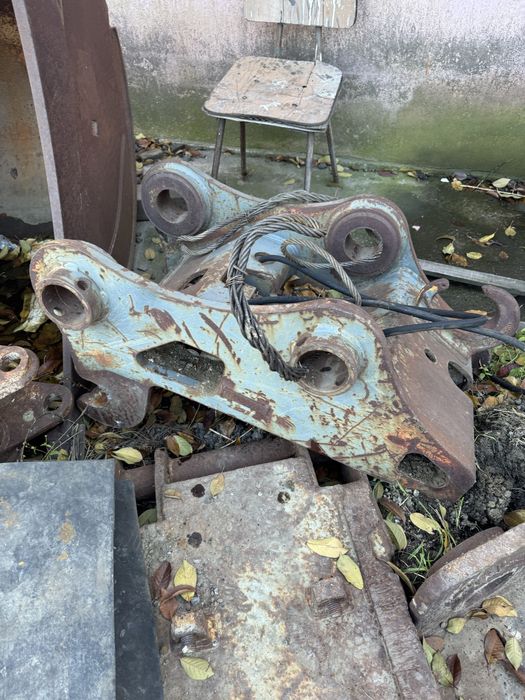 Cupa taluz, cupa săpat, cupla prindere rapida excavator,Volvo,Cat, JCB