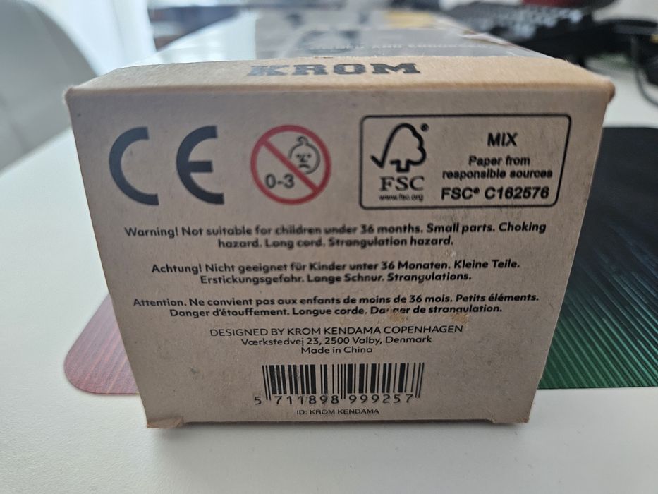 Kendama Krom Strogo, nou - cutia crapata, jucaria intacta
