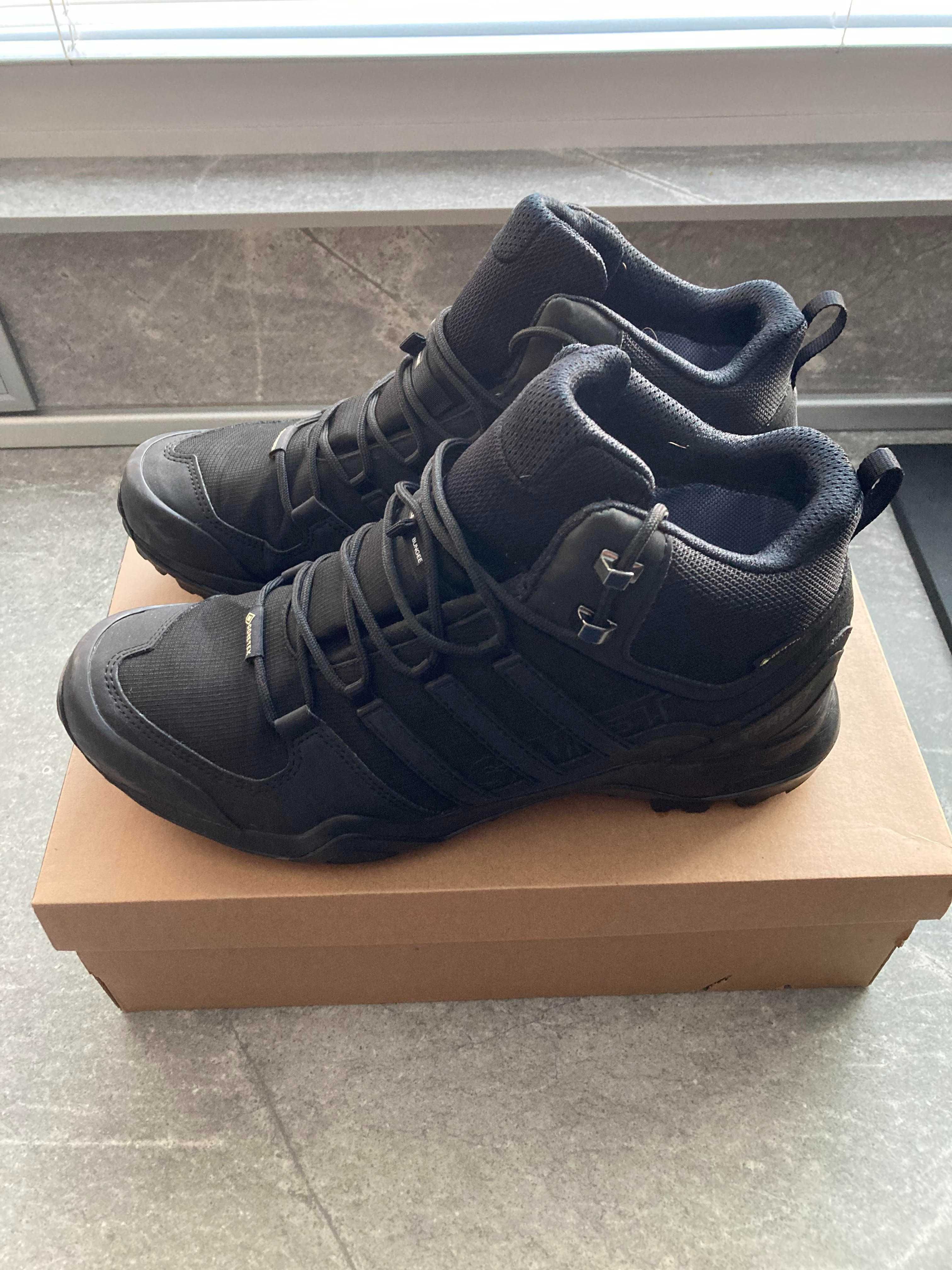 Terrex Swift R2 Mid GORE-TEX