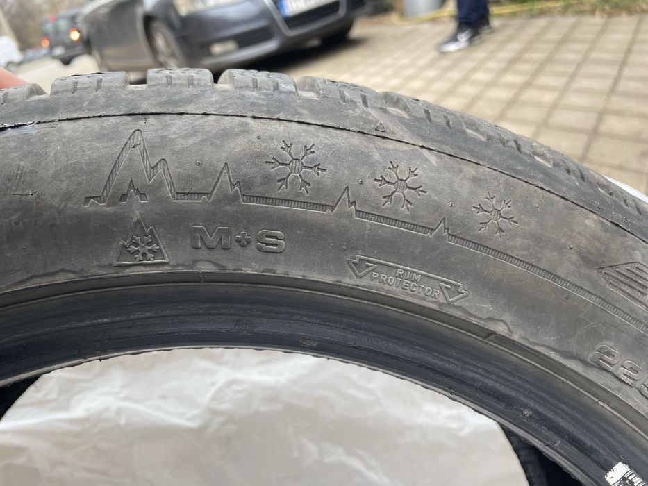 Dunlop - 1бр зимна гума