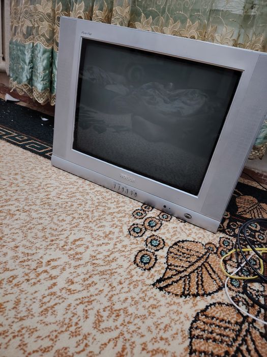 Televizor Roison