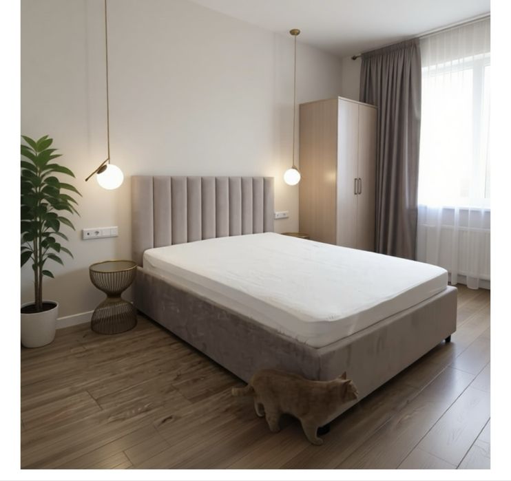 двухспальная кровать 180х200см (без матрасом)