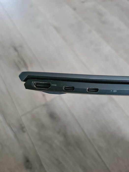 лаптоп Asus Zenbook 14″ UM425IA като нов