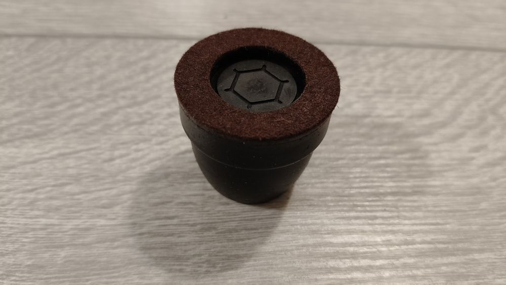 Capace pentru picioarele scaunelor