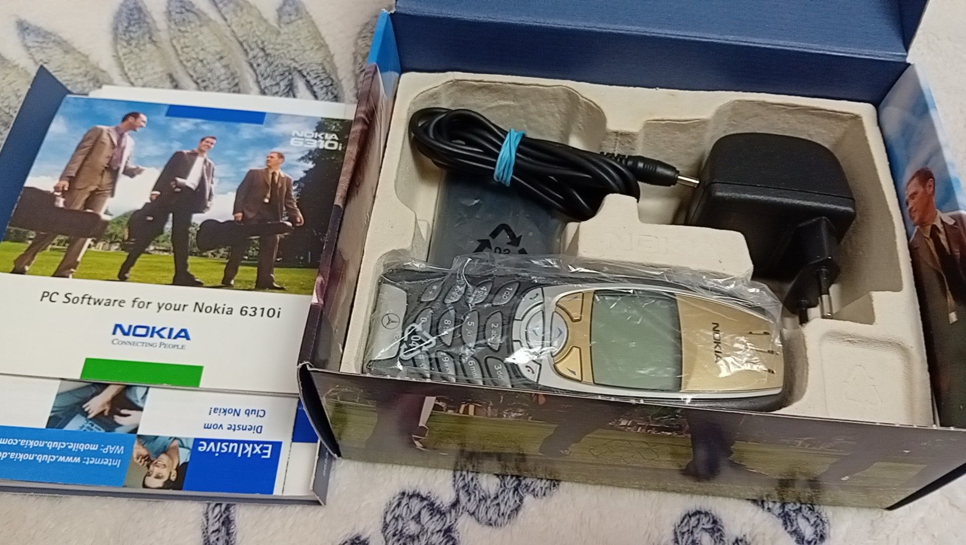 Nokia 6310i la cutie