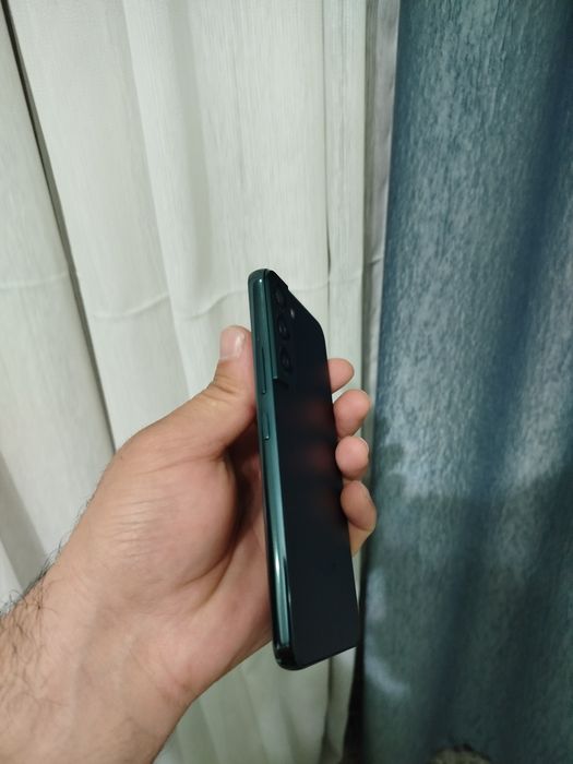 Samsung22 qora 256 ,Б/У