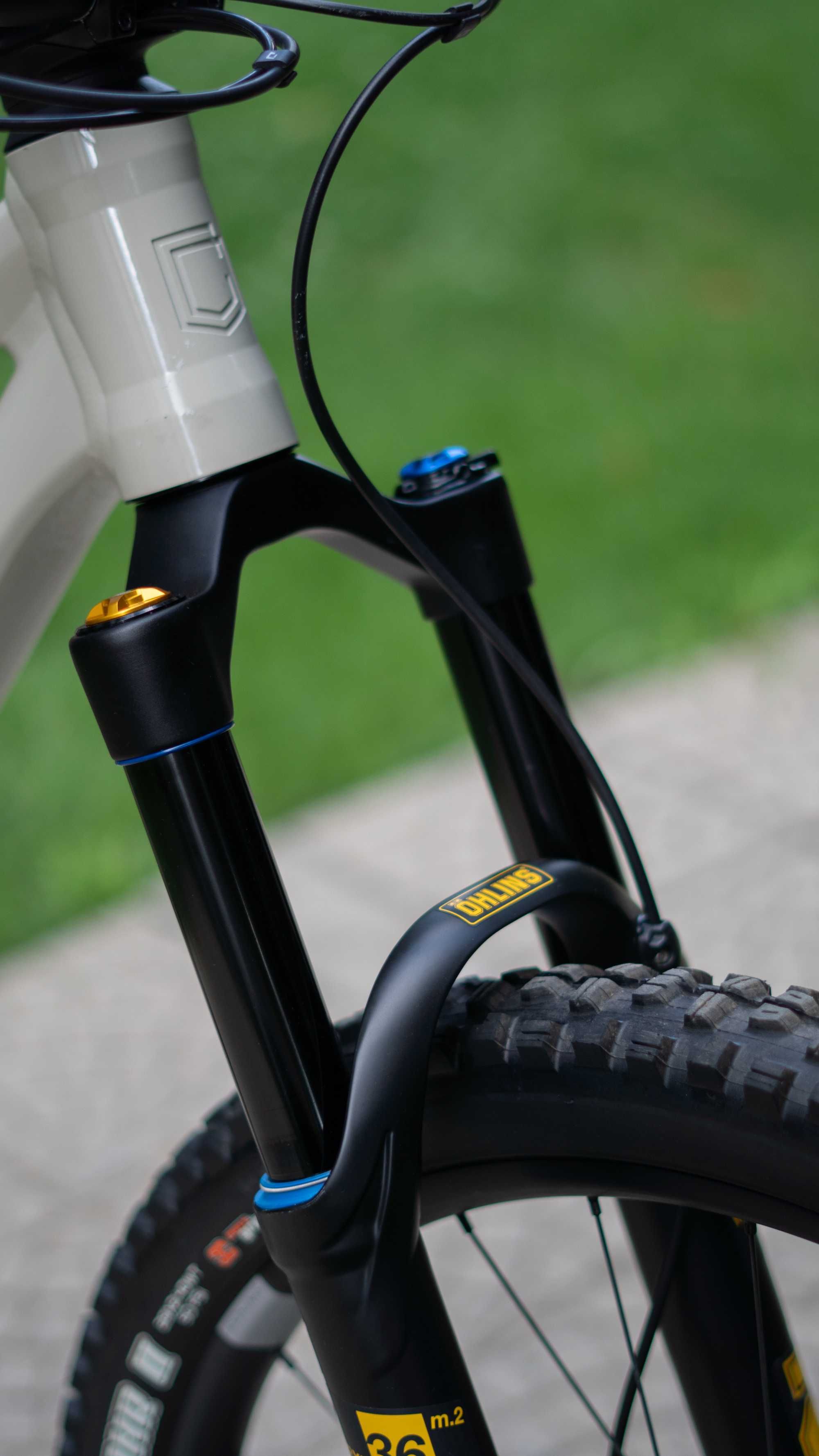 Commencal T.E.M.P.O | Ohlins окачване и топ компоненти Enduro / Trail