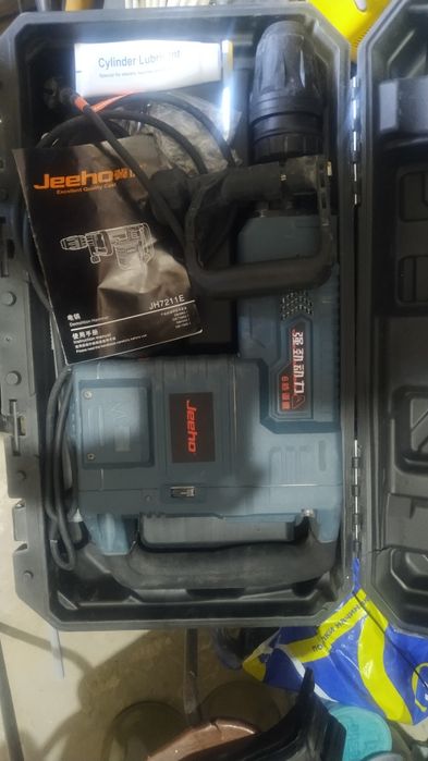 Отбойный молоток jeeho продам