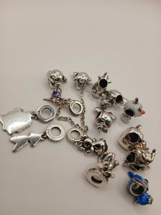 Сребърна гривна и талисмани Disney x Pandora