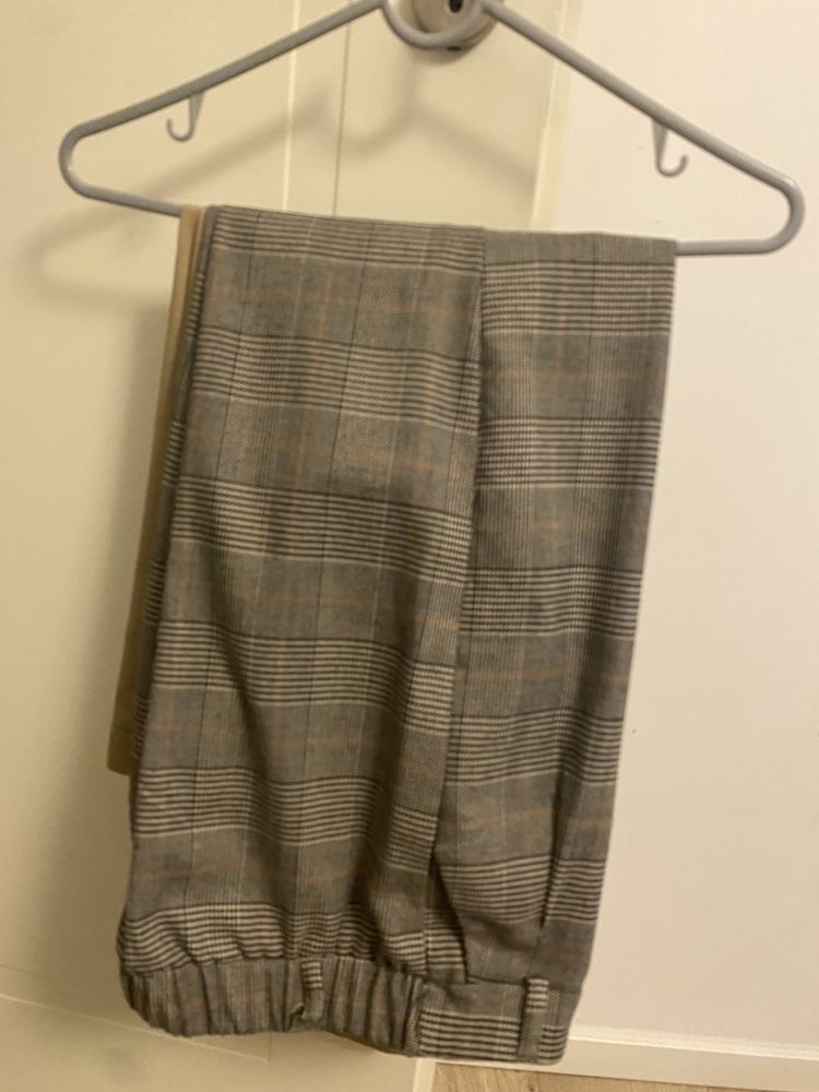 Pantaloni dama Stradivarius M