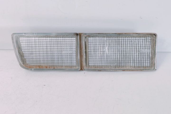 Catadioptru bara stanga 084411609LF Volkswagen VW Golf a 3-a generati