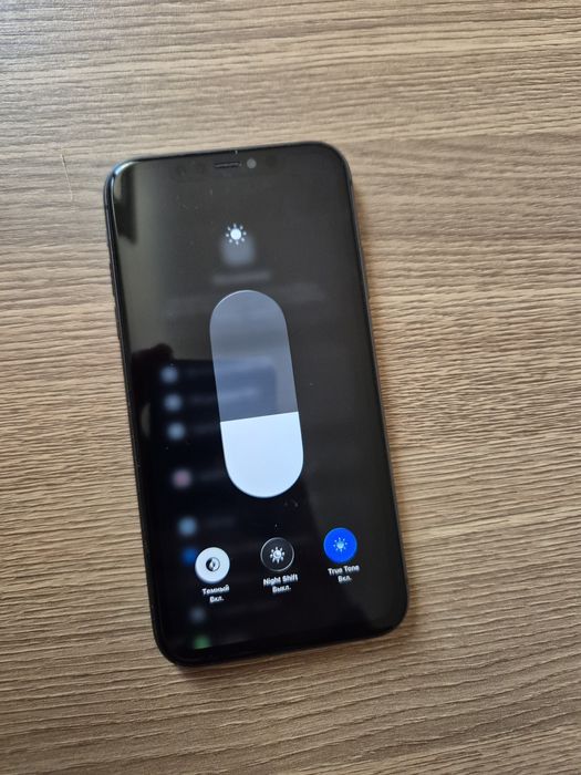 IPhone 11 в отличном состоянии