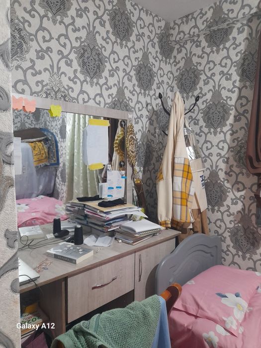 Чирчик шахар 
3-микрораён 
#2-хона 1-этаж 
Квартира сирочни сотилад