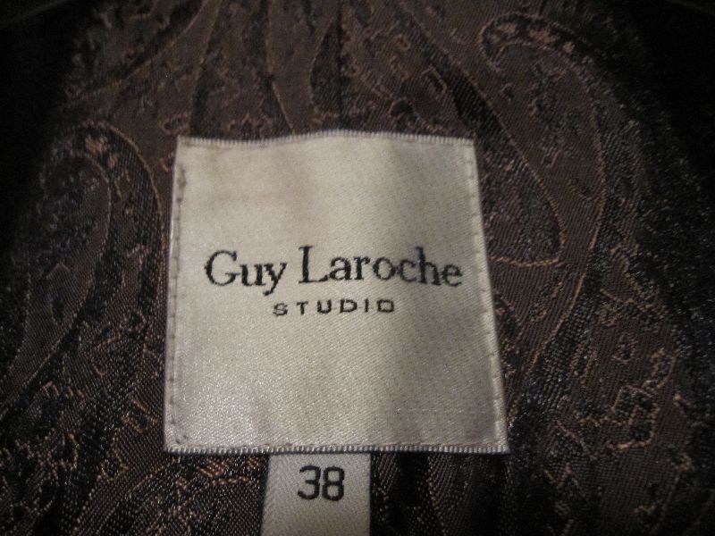 Дамски костюм Guy Laroche