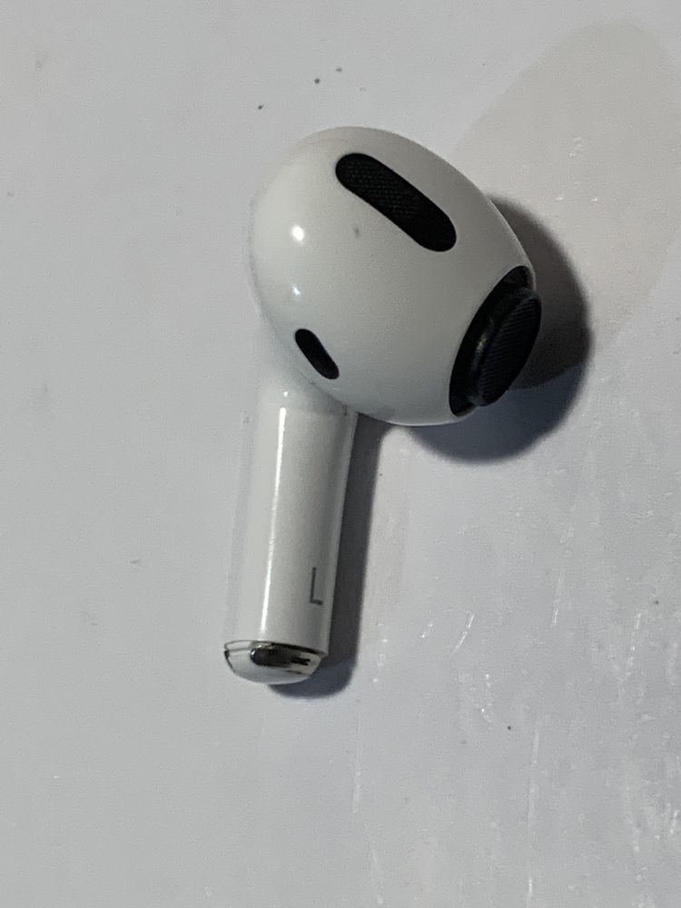 Наушник airpods pro оригинал