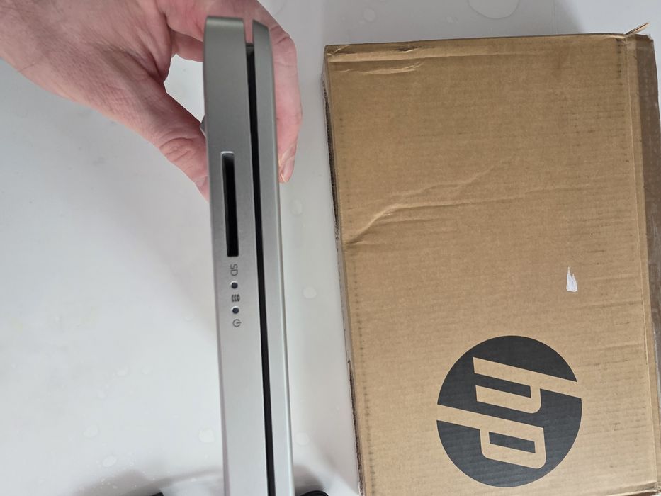 HP лаптоп 14s-dq5005sa