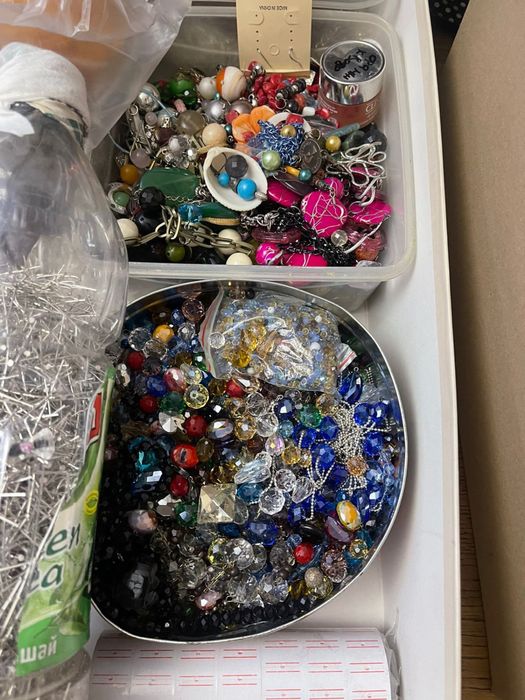 Продам бижутерию