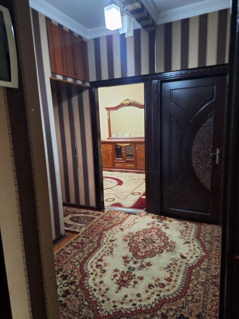 Продам свою квартиру 4/4/5 в Алмазарском районе
