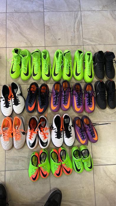 Обувки за футбол за малки и големи