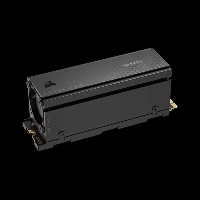 Новый накопитель M.2 SSD NVMe Corsair MP700 PRO 2TB with Air Cooler.