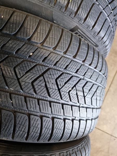 305/40/20//275/45/20 PIRELLI