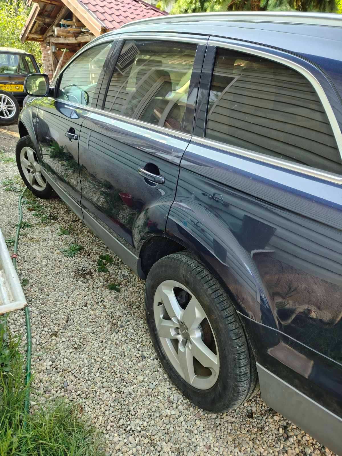 Продавам AudiQ7 на части 3.0 бензин