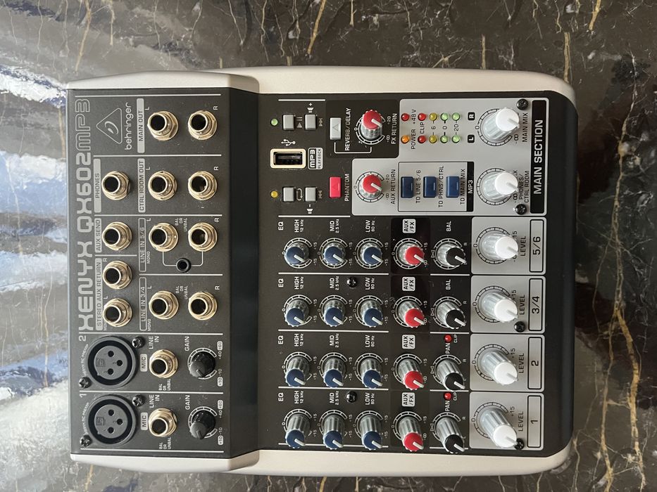 Vand mixer XENYX QX620mp3