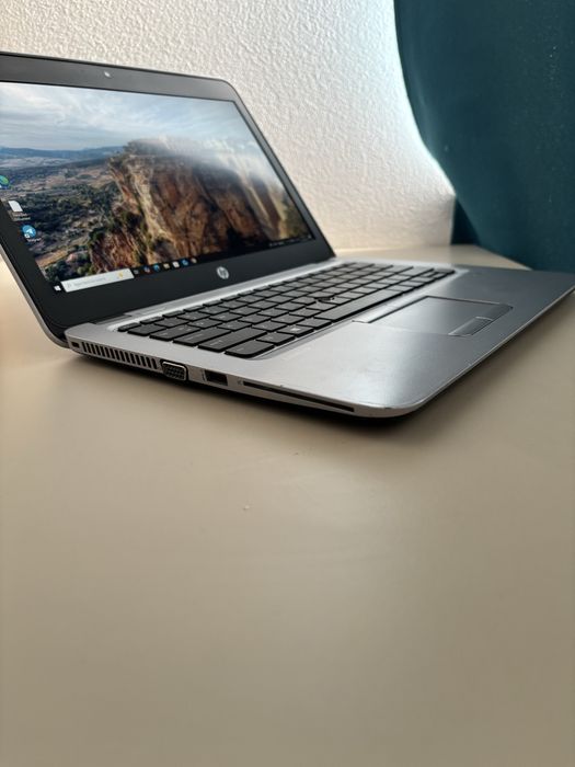 Laptop HP 12,5 inch•ideal diagnoza auto/service•i5-6th gen•bateria 5h