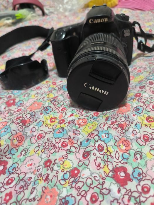 Фотоаппарат conon EOS 60 D