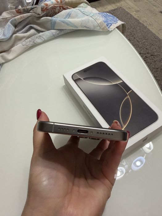 Iphone 16 PROMAX 256GB NATURAL, като нов!!!