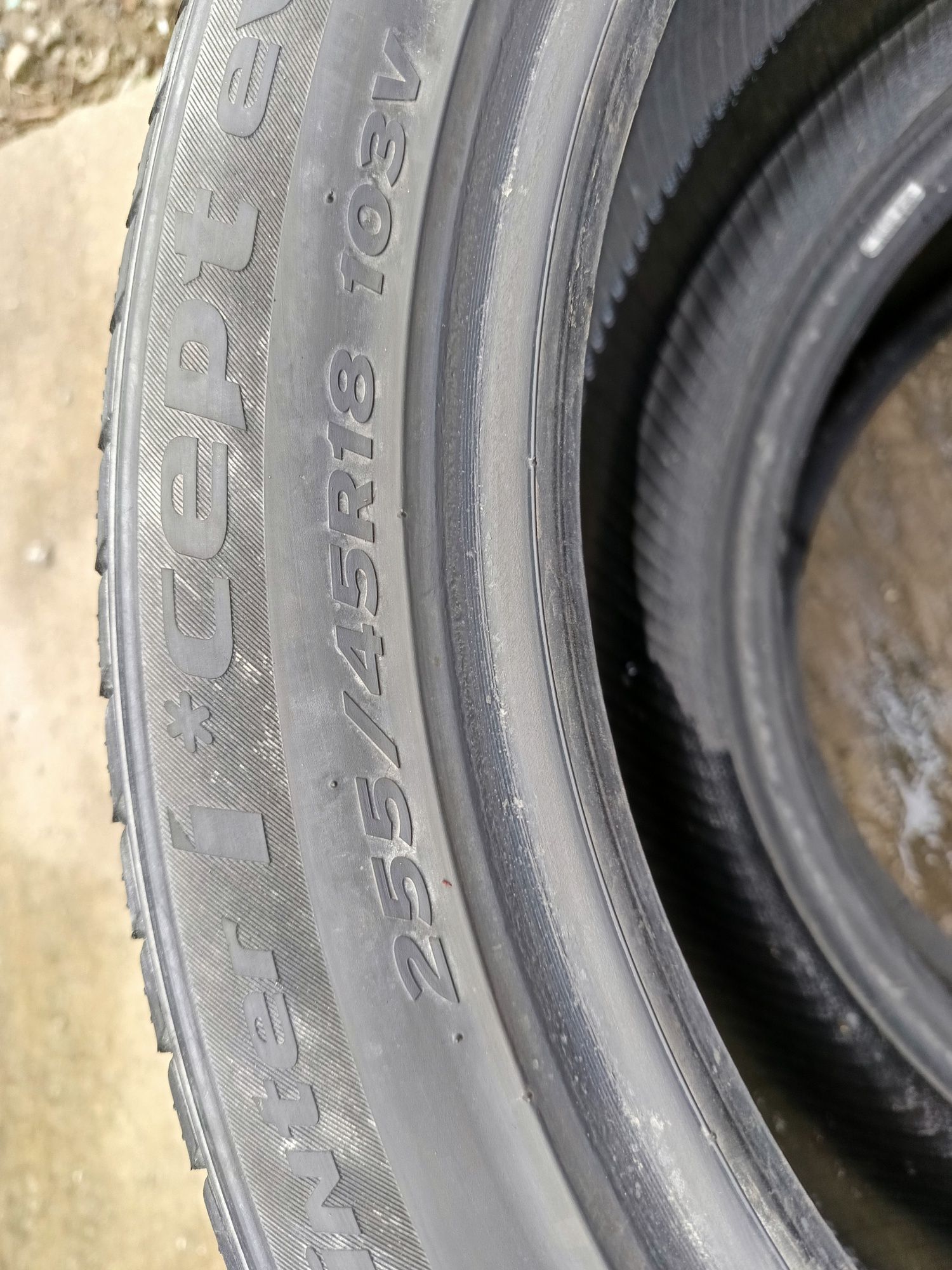 245 45 R 18 Hankook Дот 3517
