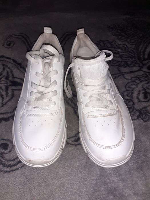 Adidasi Graceland albi