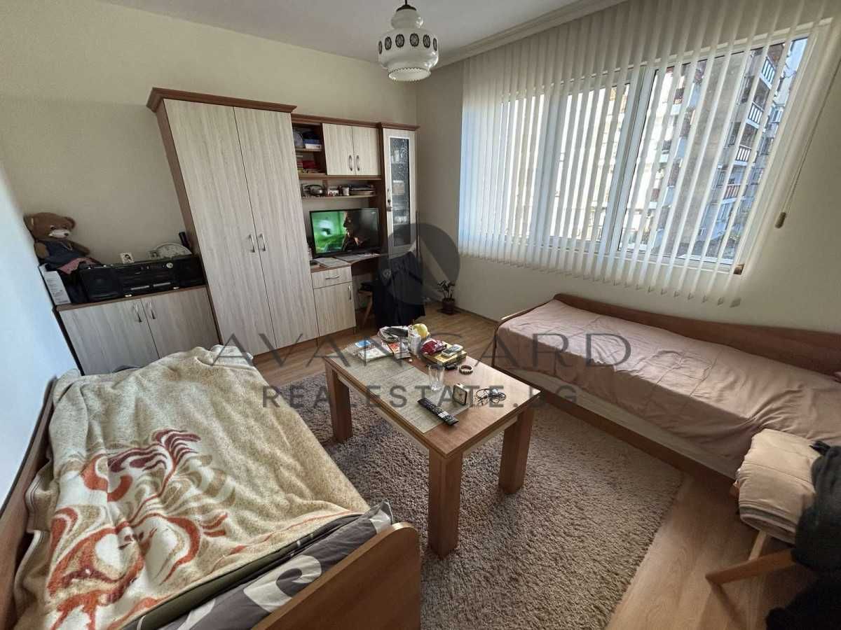 Продава се Тристаен апартамент в Пловдив, Кючук Париж - 84 кв.м за 1548 €/кв.м - Снимка #5