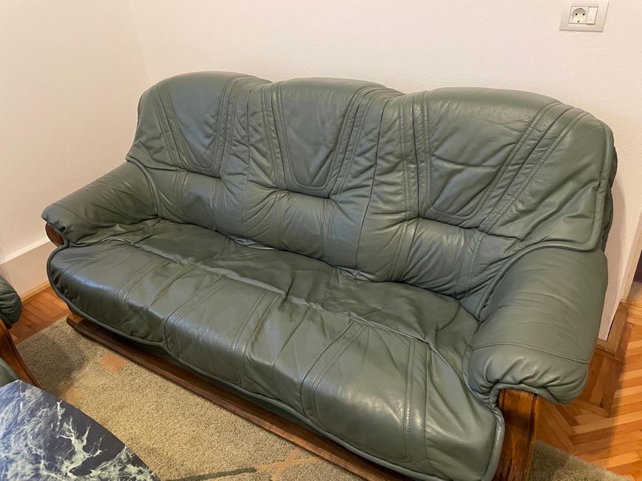 Canapele din piele cu masa din marmura