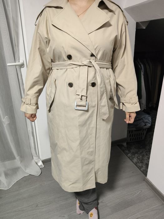 Trench Stradivarius, mărimea L, oversize