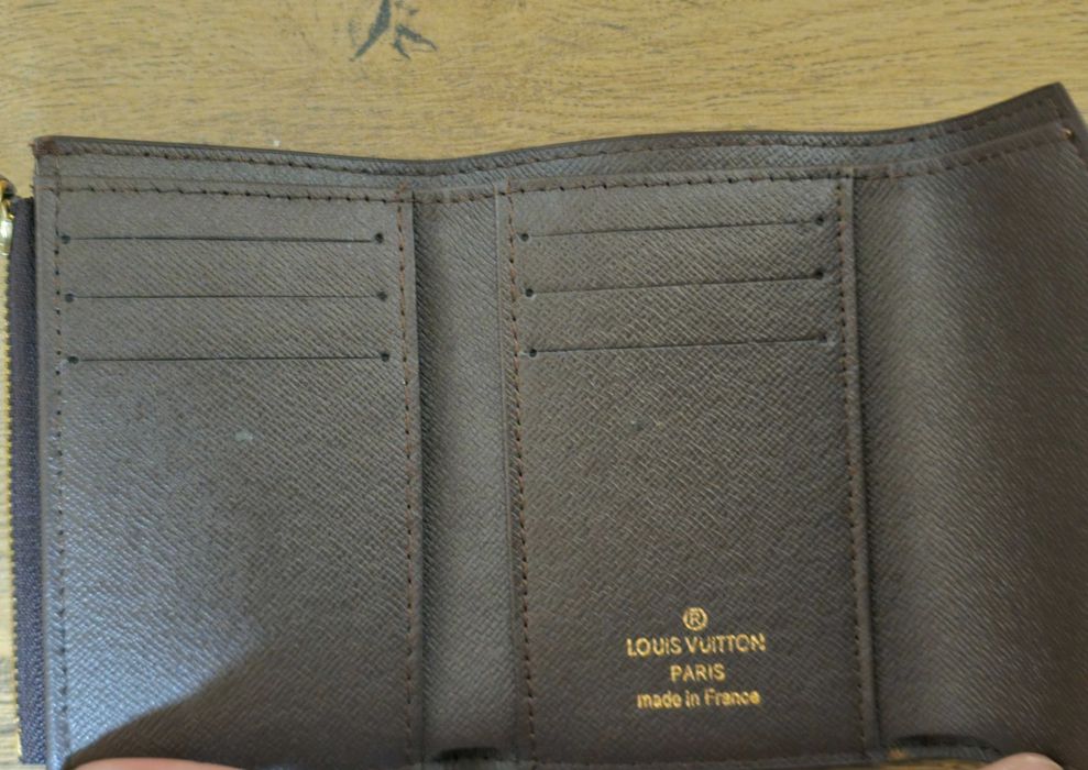 Loius Vuitton оригинално дамско портмоне