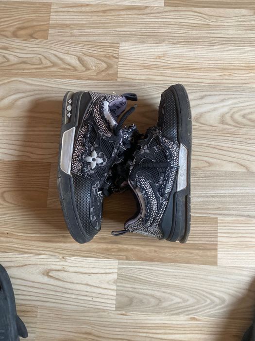 vand lv skate purtati de cateva ori