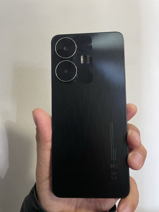 Realme C55 8/256 в идеале