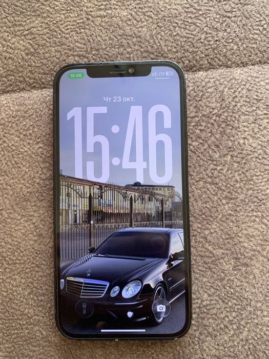 Продам айфон 12 на 64 гб