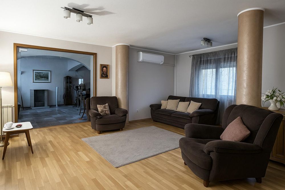 Просторен ТРИСТАЕН апартамент в кв. Младежки хълм/ С ПАРКОМЯСТО!!!