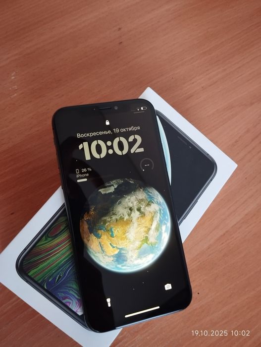 Продам iPhone XS