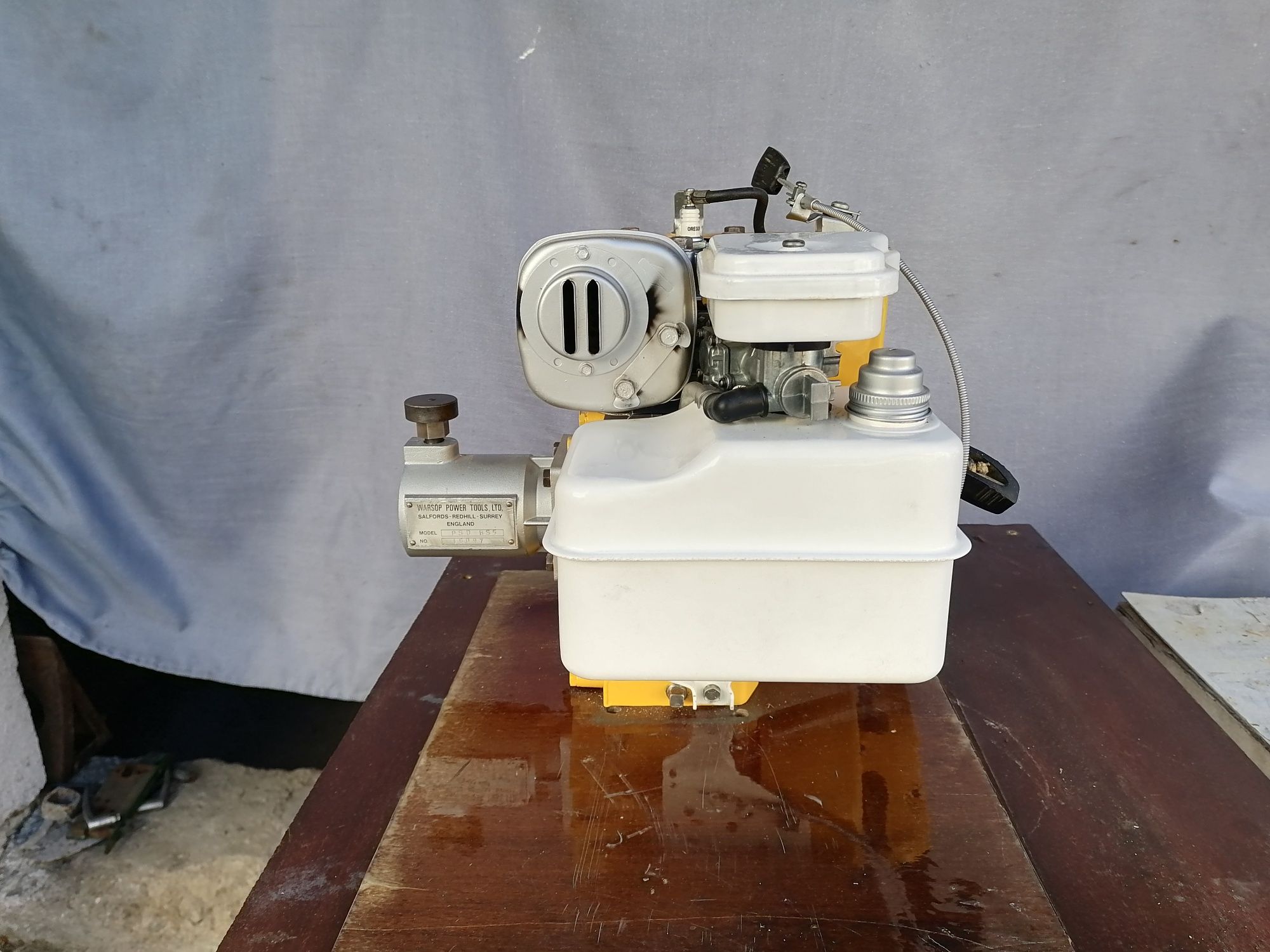 Бензинов четиритактов двигател briggs&stratton
