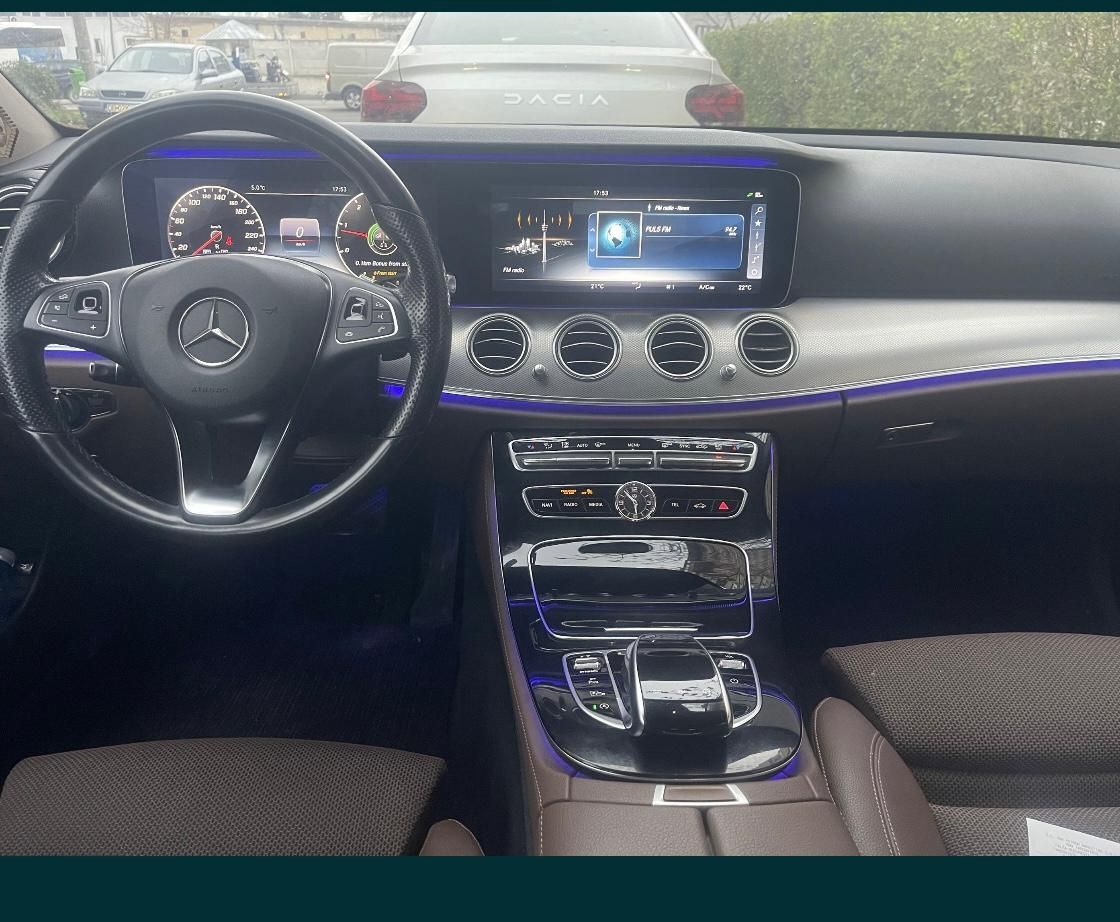Se vinde Mercedes E Class